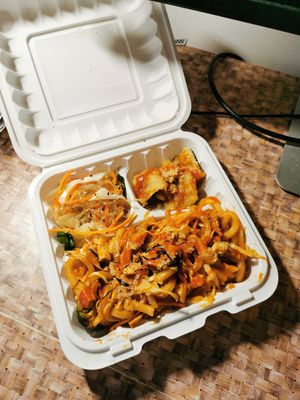 Tofu Yaki udon combo at Food Mood in Ottawa