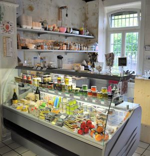 - at Devi Deli göttlich vegan in Zurich