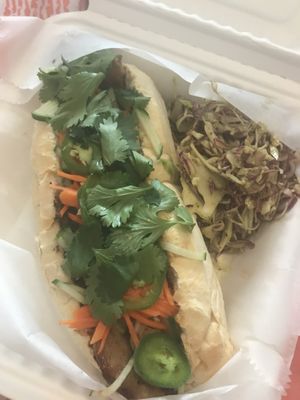 Vegan Bahn Mi 😍 at Simple Cafe in Asheville