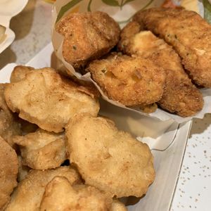 Chik’n Nuggs and Chik’n Tenders at Plant Power Fast Food in Long Beach