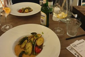 Kartoffeldrillinge mit Spitzkohl und Senfrahmsauce at Das Kubatzki in Sankt Peter-ording