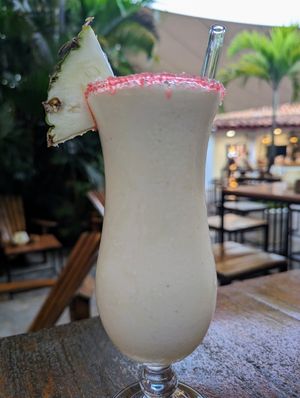 Piña colada at Jardin del Arte Sano in Vinales