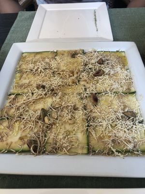 Zucchini Carpaccio with smoked tofu at Dalmatino in Hvar