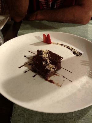 vegan cake at Dalmatino in Hvar