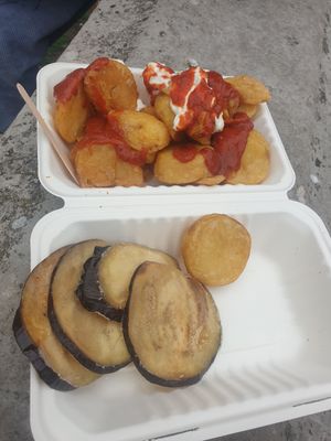 7/10 patata bravas with aoili and fried aubergine at Pinchito LTD in Cambridge