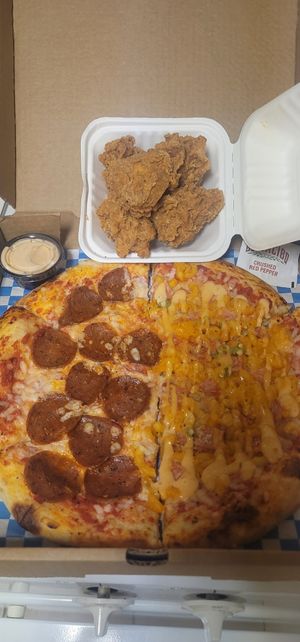 Perfect dinner at Possum Pizza in Austin