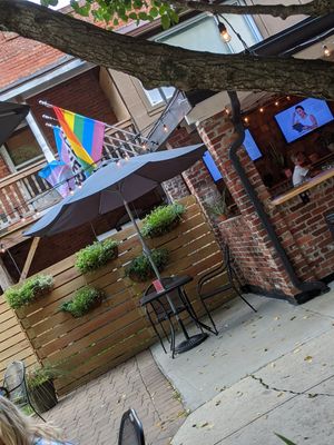 Patio at Goldfinch in Black Mountain