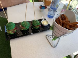 Vegan burgers and sweet potato fries at Wanderlust Garden in Mallorca