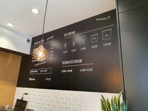 vegan option on menu at Oyya in Ghent