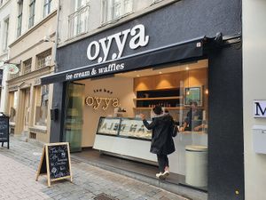 front at Oyya in Ghent