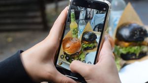 do it for the gram at VEG'D - Vegan Burgers - F-Hain in Berlin