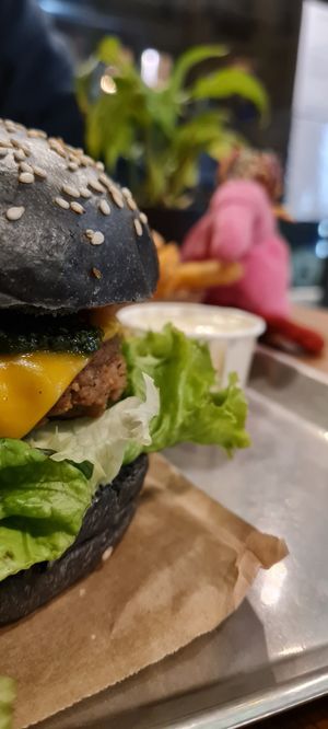 Yummy 🍔 Burghain at VEG'D - Vegan Burgers - F-Hain in Berlin