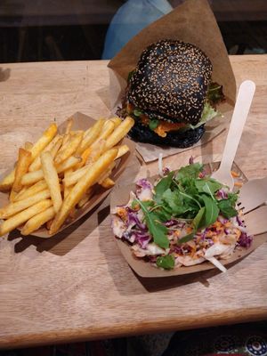  at VEG'D - Vegan Burgers - F-Hain in Berlin