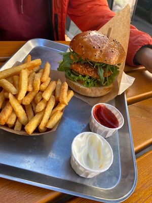 Spicy crispy chicken   at VEG'D - Vegan Burgers - F-Hain in Berlin