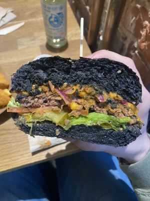 Beyond Deluxe burger  at VEG'D - Vegan Burgers - F-Hain in Berlin