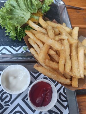  at VEG'D - Vegan Burgers - F-Hain in Berlin