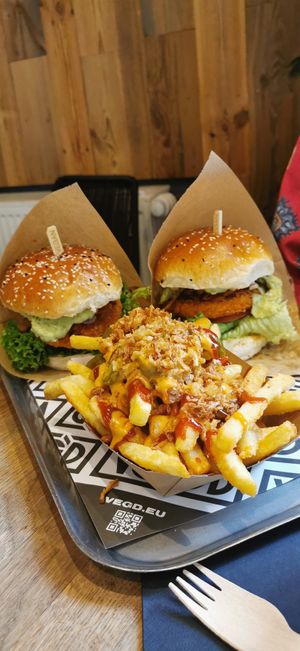  at VEG'D - Vegan Burgers - F-Hain in Berlin