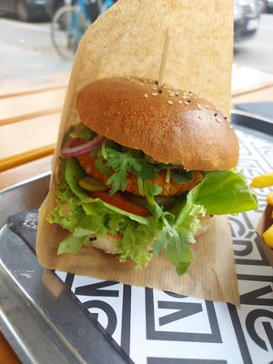 The Spicy Crispy Chick'n Burger at VEG'D - Vegan Burgers - F-Hain in Berlin