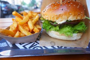  at VEG'D - Vegan Burgers - F-Hain in Berlin