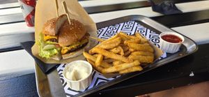  at VEG'D - Vegan Burgers - F-Hain in Berlin