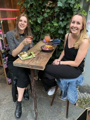 Some of our lovely guests 🍹 at VEG'D - Vegan Burgers - F-Hain in Berlin
