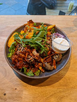 Junkie Bowl 2.0 at VEG'D - Vegan Burgers - F-Hain in Berlin