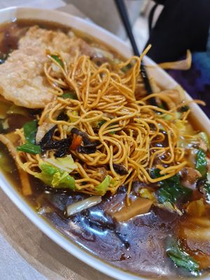 Lion Mane Thick Broth Yee Noodle ~  30/11/22 at Flavours by Saute 寻味•素特 in Central Singapore