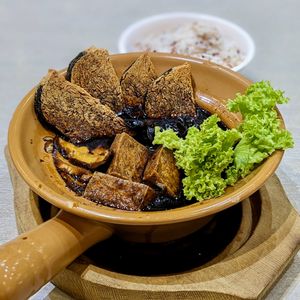 Sweet Vinegar Seaweed Beancurd Slices Stone Pot Rice at Flavours by Saute 寻味•素特 in Central Singapore