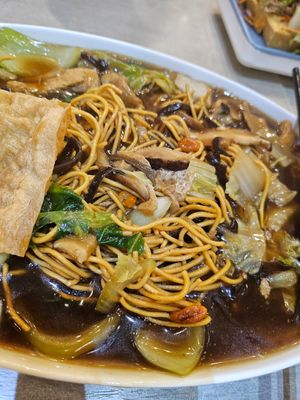 Yee Mee ~  29/3/24 at Flavours by Saute 寻味•素特 in Central Singapore