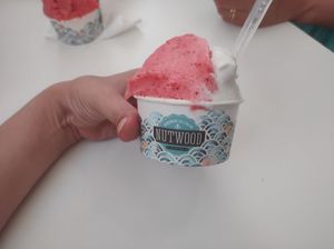 Strawberry&coconut for 2'50€ at Nutwood in Ericeira