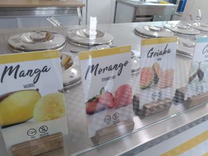 Ice cream at Nutwood in Ericeira