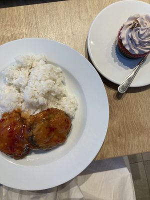 Vegan fish with sweet and sour sauce at Veganland in Prague