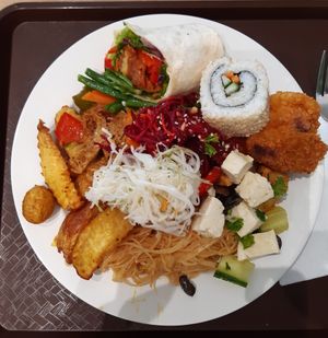 Vegan sushi, fresh salads, vegan vrap, noodles. at Veganland in Prague
