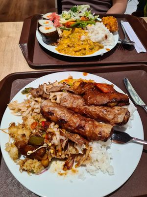Buffet : 119kc / plate / person (max 1kg/plate/person and 10kc/100g above) at Veganland in Prague