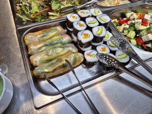 Summer rolls and maki/sushi at Veganland in Prague