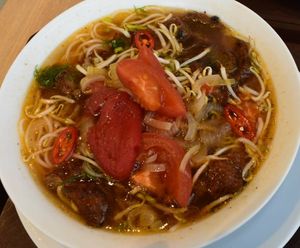 Nudlová polievka so seitanom at Veganland in Prague