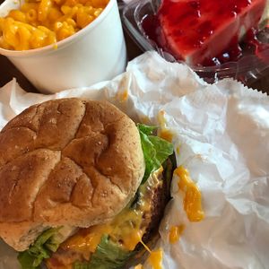 Vegan 1/4 pounder w/ cheeze at Loving Hut in Cincinnati