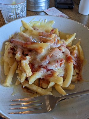 Non vegan BBQ dirty loaded fries had to send back at Pooley Bridge Inn in Penrith