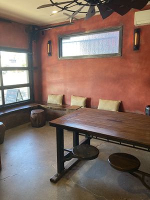   at Muddy Paw in Los Angeles