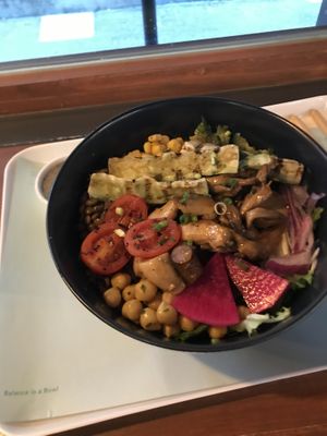 Fresh and delicious  at Hooked Poke 훅트포케 in Seoul