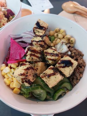  at Hooked Poke 훅트포케 in Seoul