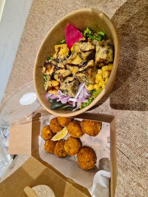  at Hooked Poke 훅트포케 in Seoul