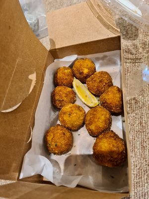  at Hooked Poke 훅트포케 in Seoul