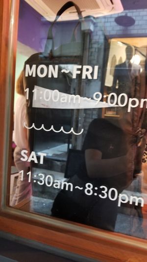 Hours at Hooked Poke 훅트포케 in Seoul