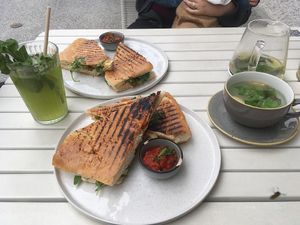 Limo: matcha   at Pan Café in Hallein