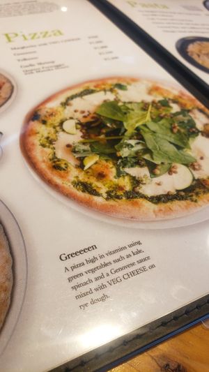 They have 2 kinds of vegan cheese pizzas at Shiromachi Grill in Nagoya