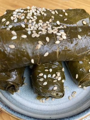 Delicious grape leaves 🤤 at Pois Chiche in Brussels