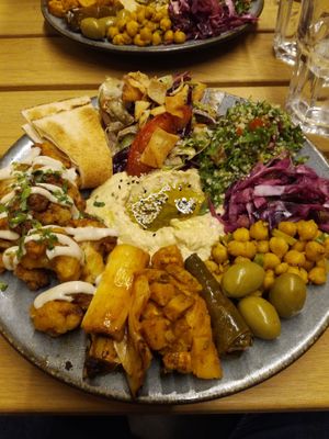 Roasted cauliflower plate at Pois Chiche in Brussels