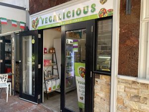 Shop front from the Galería arcade  at Vegalicious in Ettalong Beach