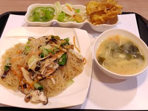 Rice noodle set menu at PúTí Sù Láng 菩提素廊 - Old City in Yilan